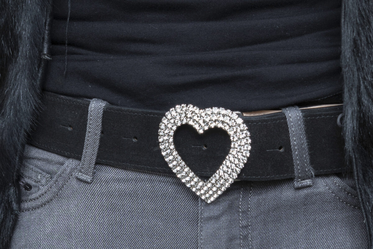 40mm Diamante Heart Buckle - Image 4